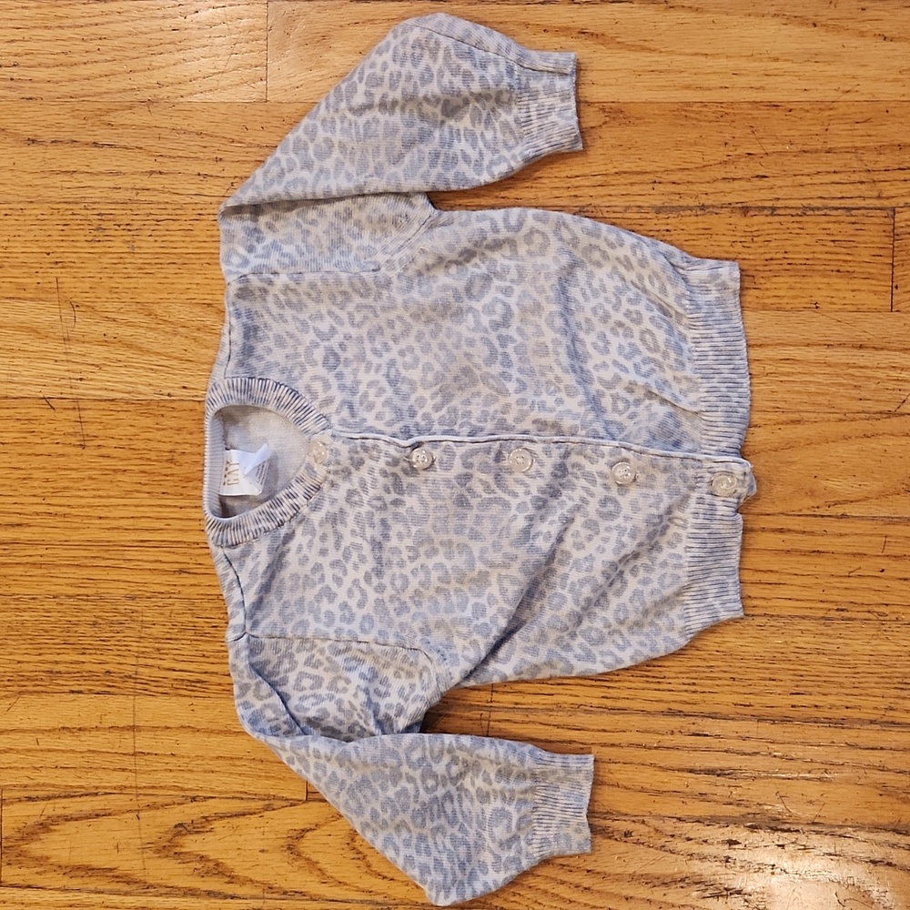 Gap Girls, Vintage grey leopard cardigan sweater in like new condition